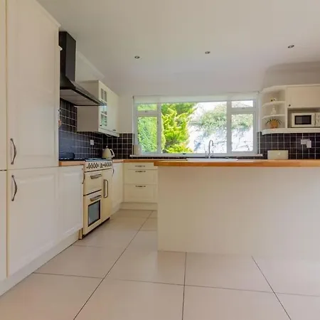 Guestready - Charming Escape In Templeogue Village Daire