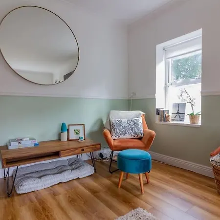 아파트 Guestready - Charming Escape In Templeogue Village *